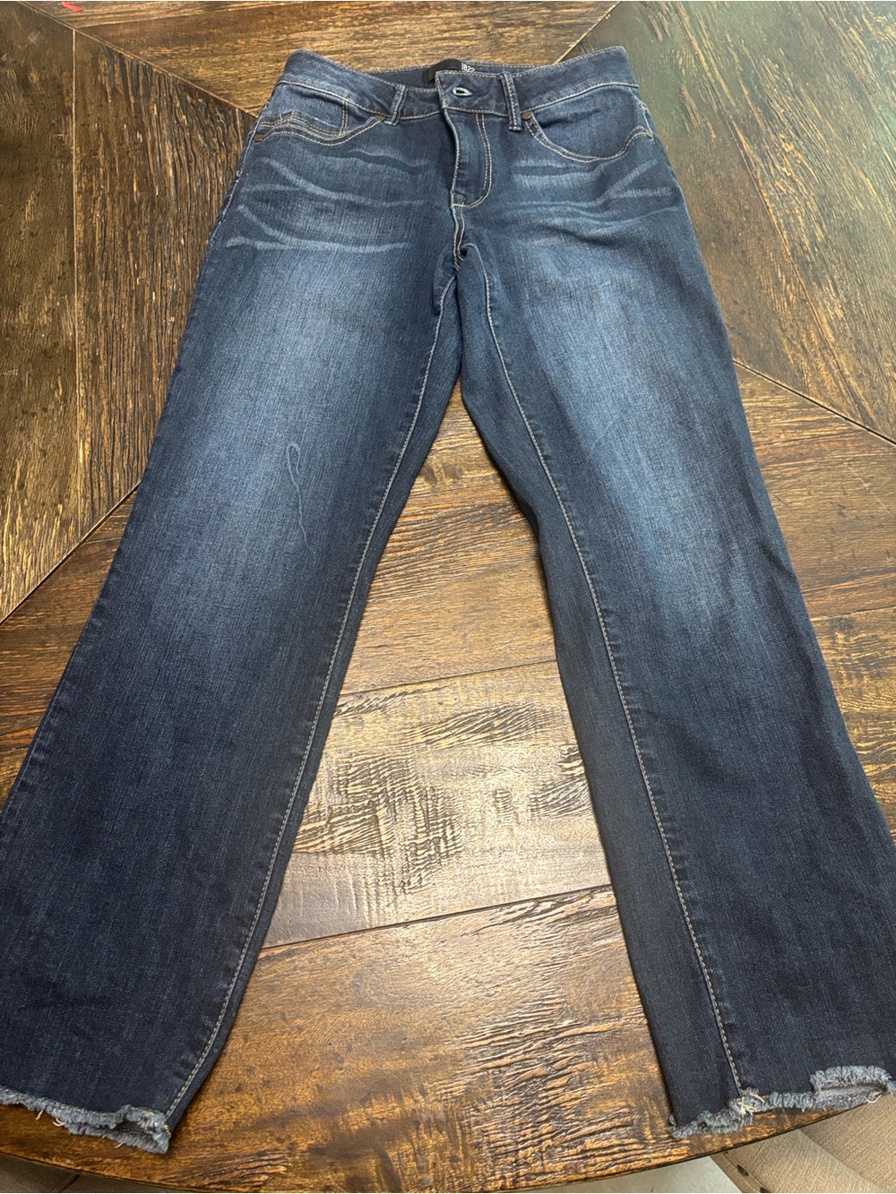 1822 Denim Women's Dark Blue Cropped Jeans